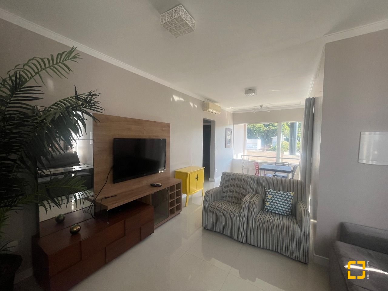 Cobertura com 128m², 5 quartos (sendo 1 suíte), 1 garagem, no bairro Canasvieiras em Florianópolis