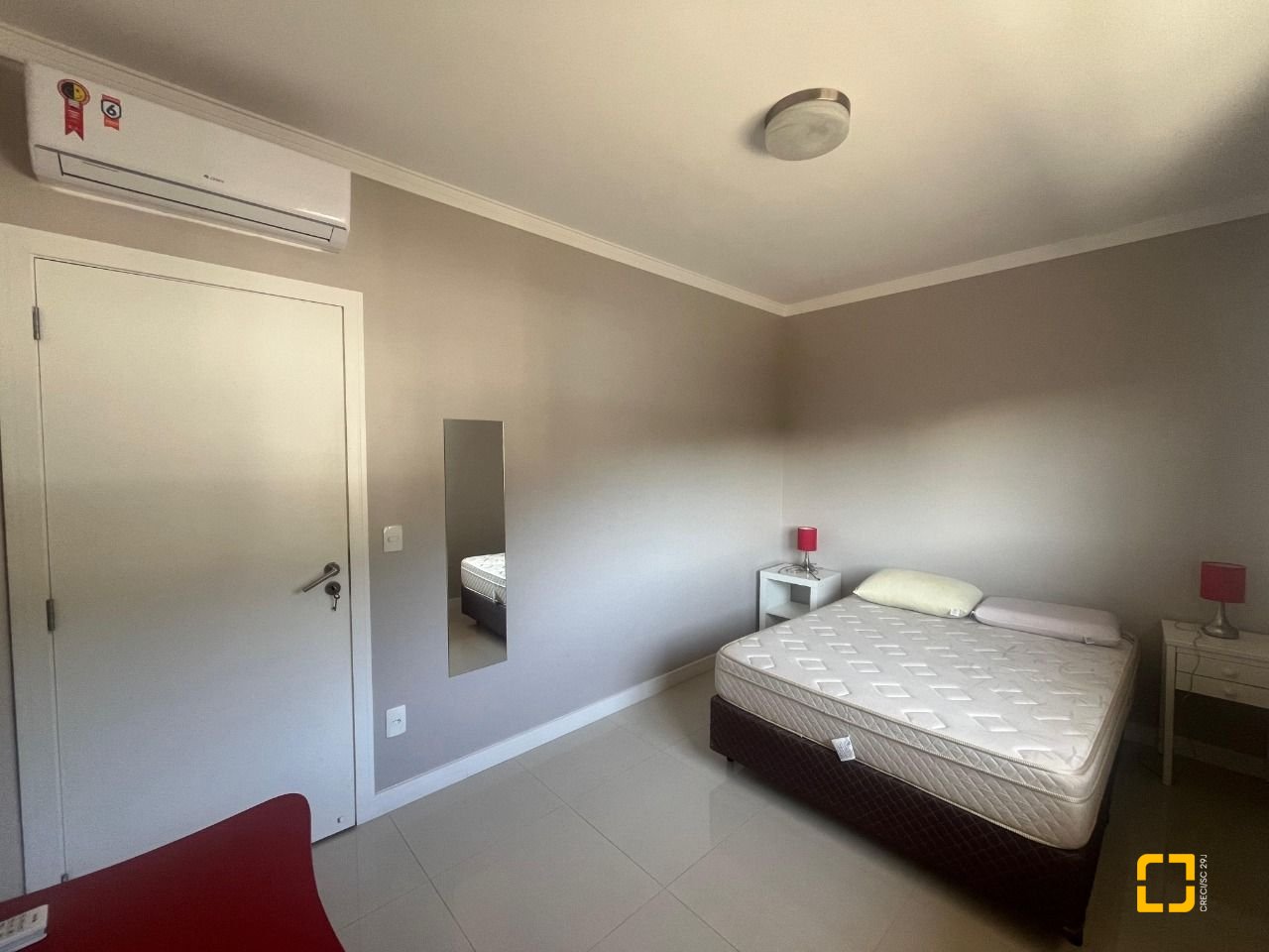 Cobertura com 128m², 5 quartos (sendo 1 suíte), 1 garagem, no bairro Canasvieiras em Florianópolis