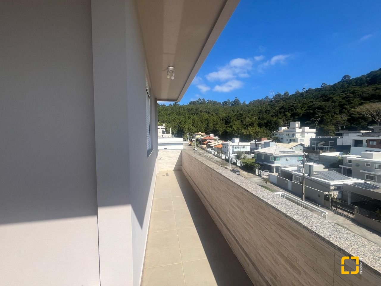 Cobertura com 128m², 5 quartos (sendo 1 suíte), 1 garagem, no bairro Canasvieiras em Florianópolis