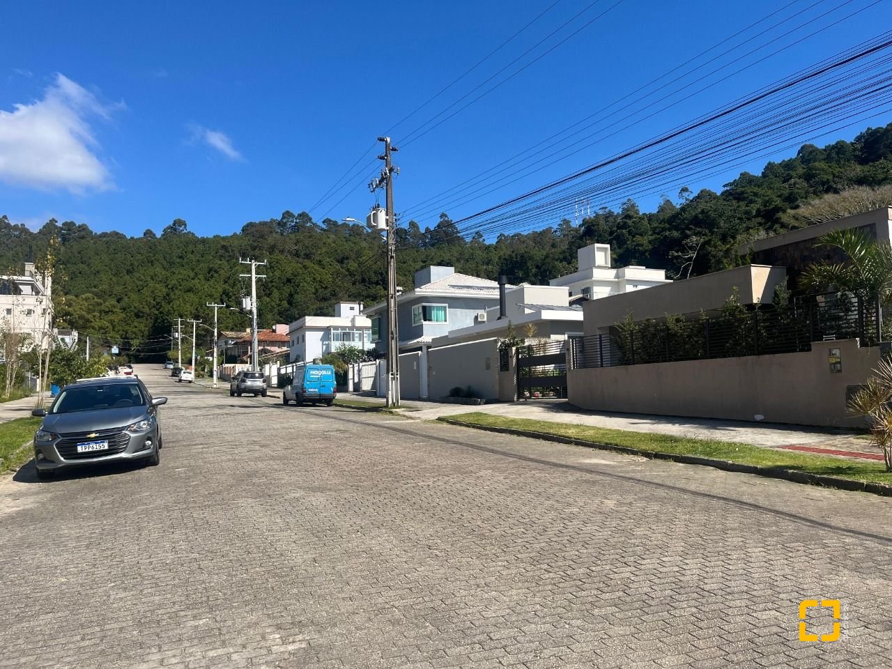 Cobertura com 128m², 5 quartos (sendo 1 suíte), 1 garagem, no bairro Canasvieiras em Florianópolis