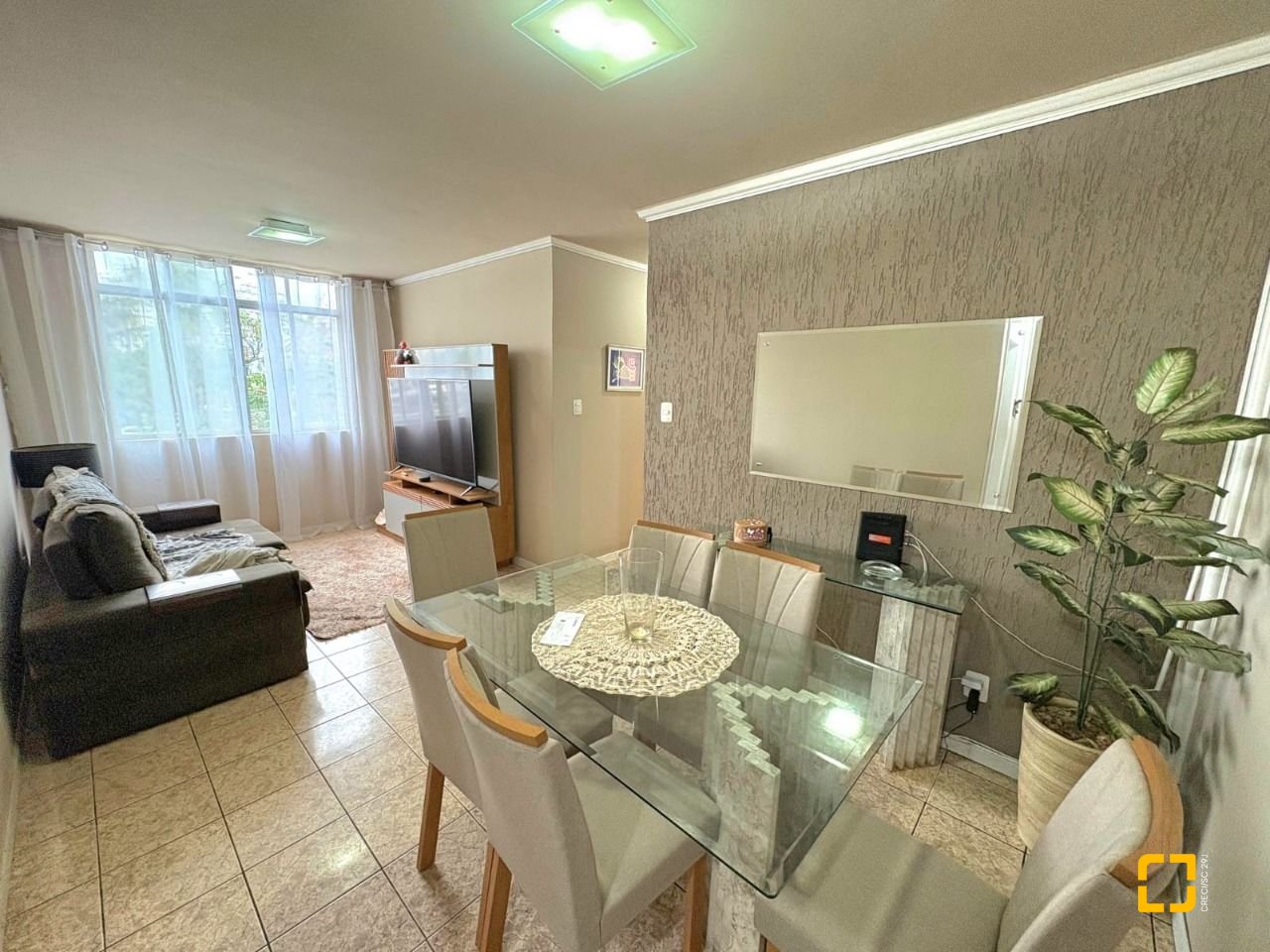 Apartamento com 69m², 3 quartos, no bairro Campinas em São José