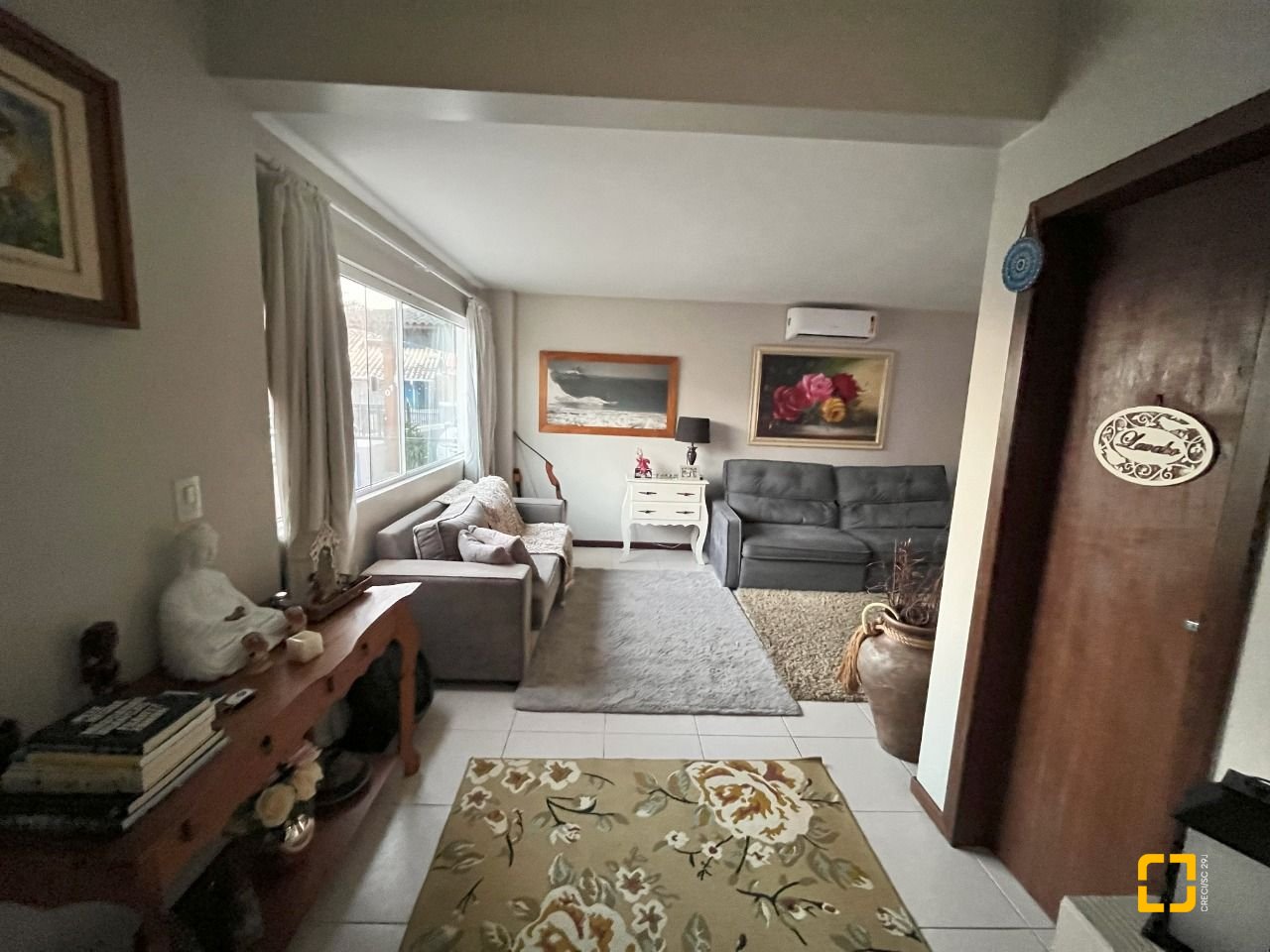 Casa com 120m², 4 quartos (sendo 1 suíte), 2 garagens, no bairro Campeche em Florianópolis