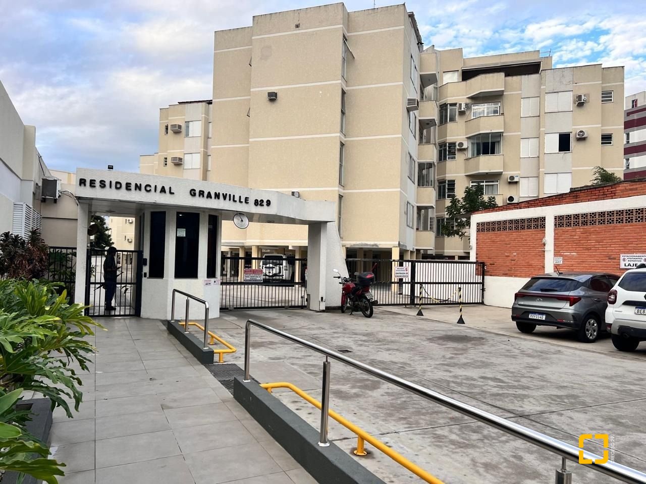 Cobertura com 176m², 4 quartos (sendo 1 suíte), 2 garagens, no bairro Trindade em Florianópolis