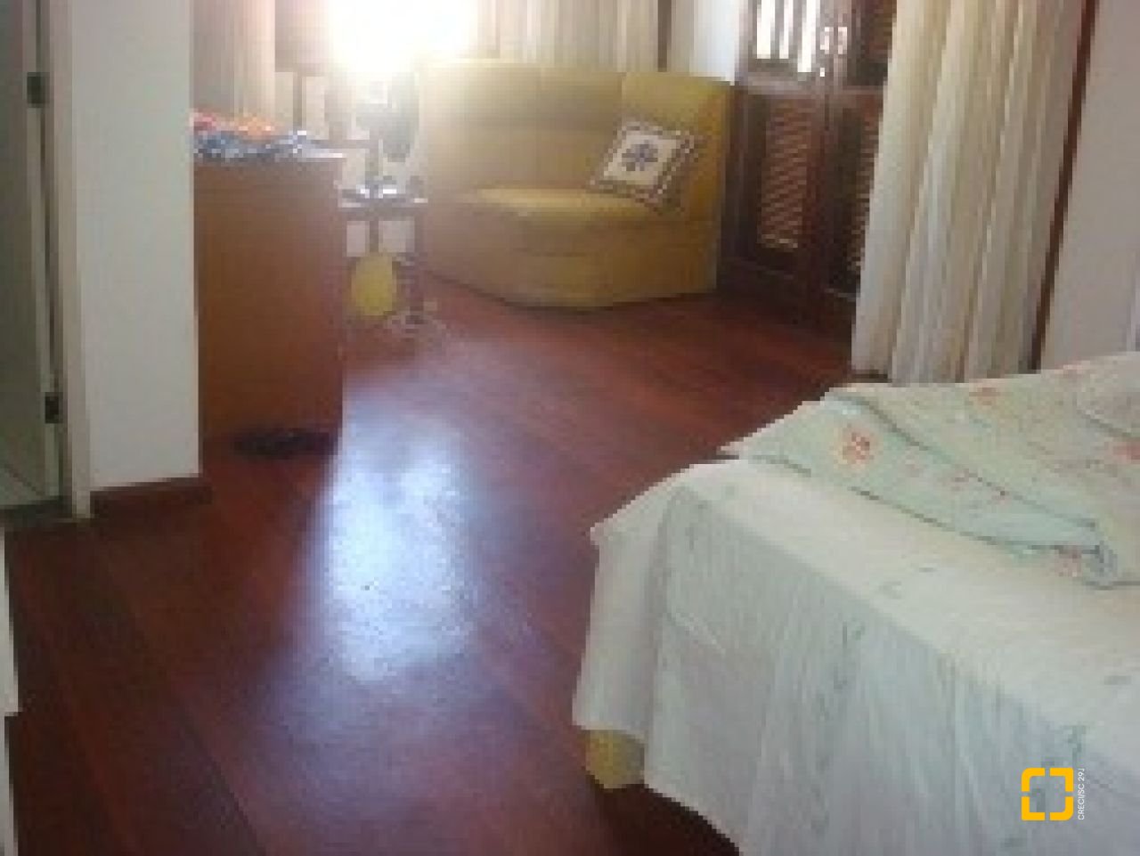 Casa com 400m², 10 quartos (sendo 3 suítes), 5 garagens, no bairro Canasvieiras em Florianópolis