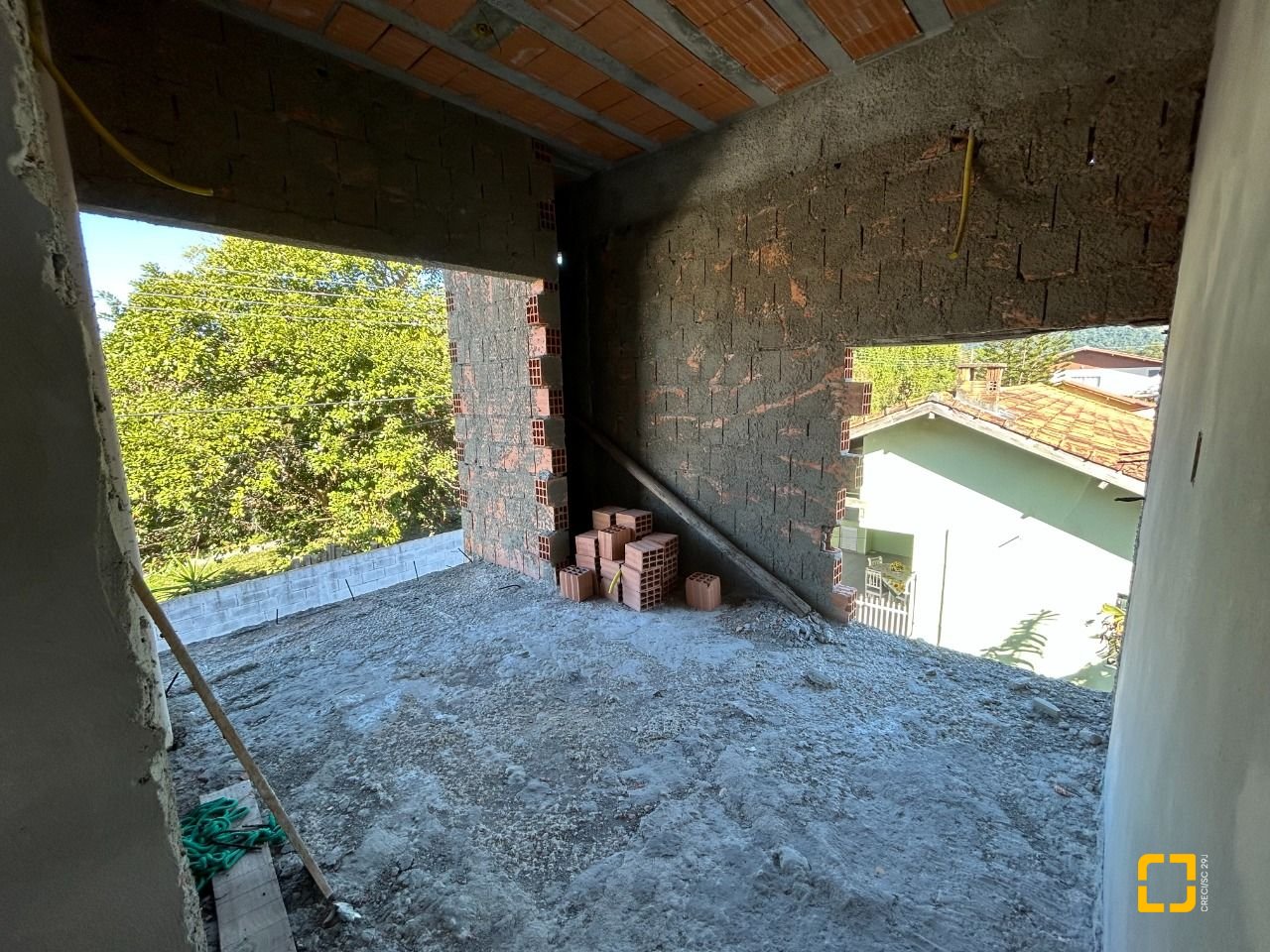 Terreno com 200m², no bairro Armação do Pântano do Sul em Florianópolis