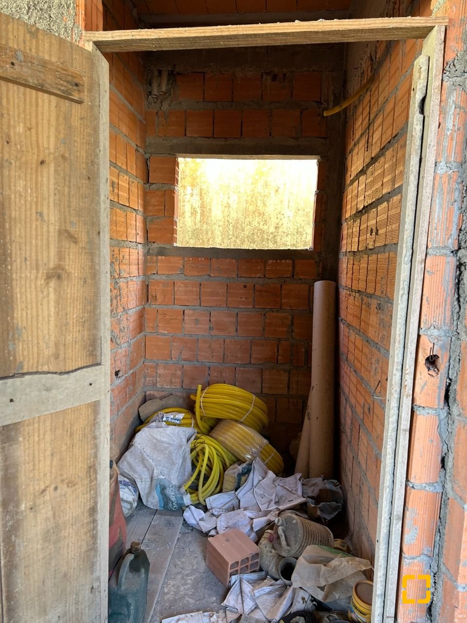 Terreno com 200m², no bairro Armação do Pântano do Sul em Florianópolis