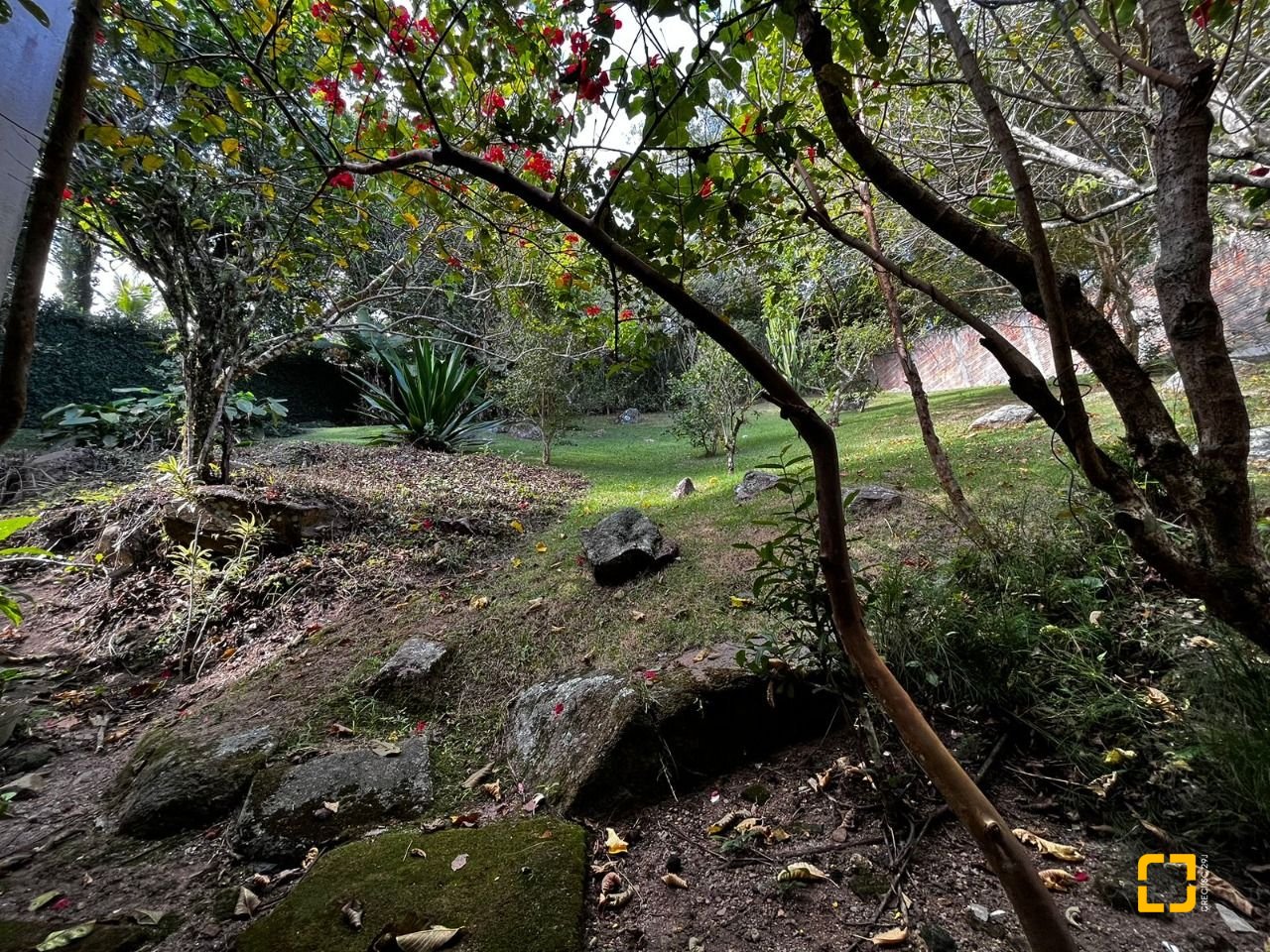 Apartamento com 56m², 1 quarto, 1 garagem, no bairro Jurerê em Florianópolis