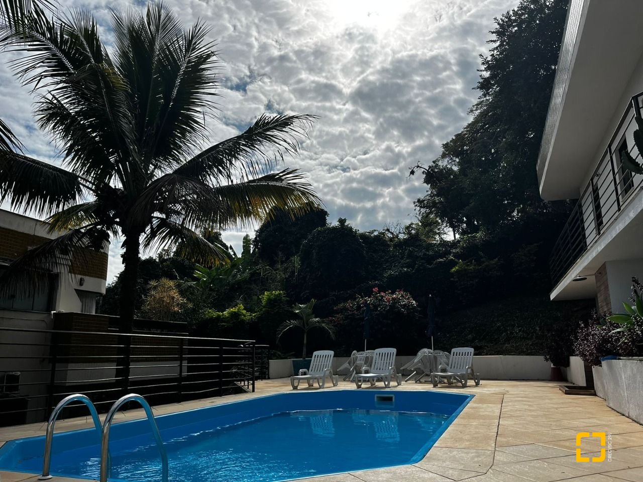 Apartamento com 56m², 1 quarto, 1 garagem, no bairro Jurerê em Florianópolis