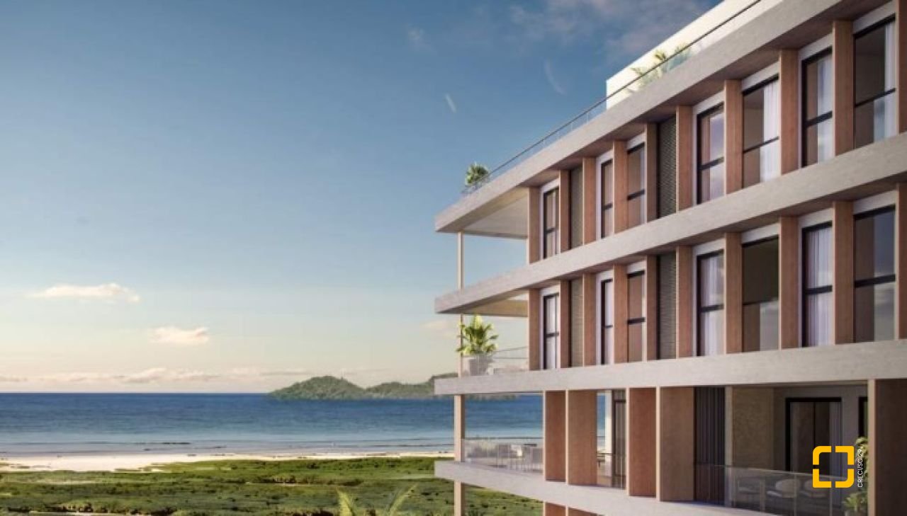 Apartamento com 148m², 6 quartos (sendo 3 suítes), 2 garagens, no bairro Campeche em Florianópolis