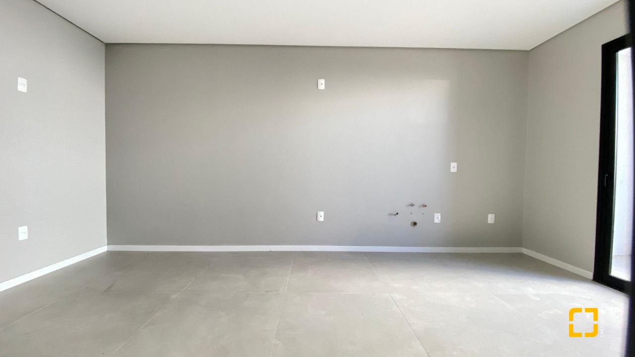 Casa com 100m², 4 quartos (sendo 1 suíte), 1 garagem, no bairro Ingleses em Florianópolis