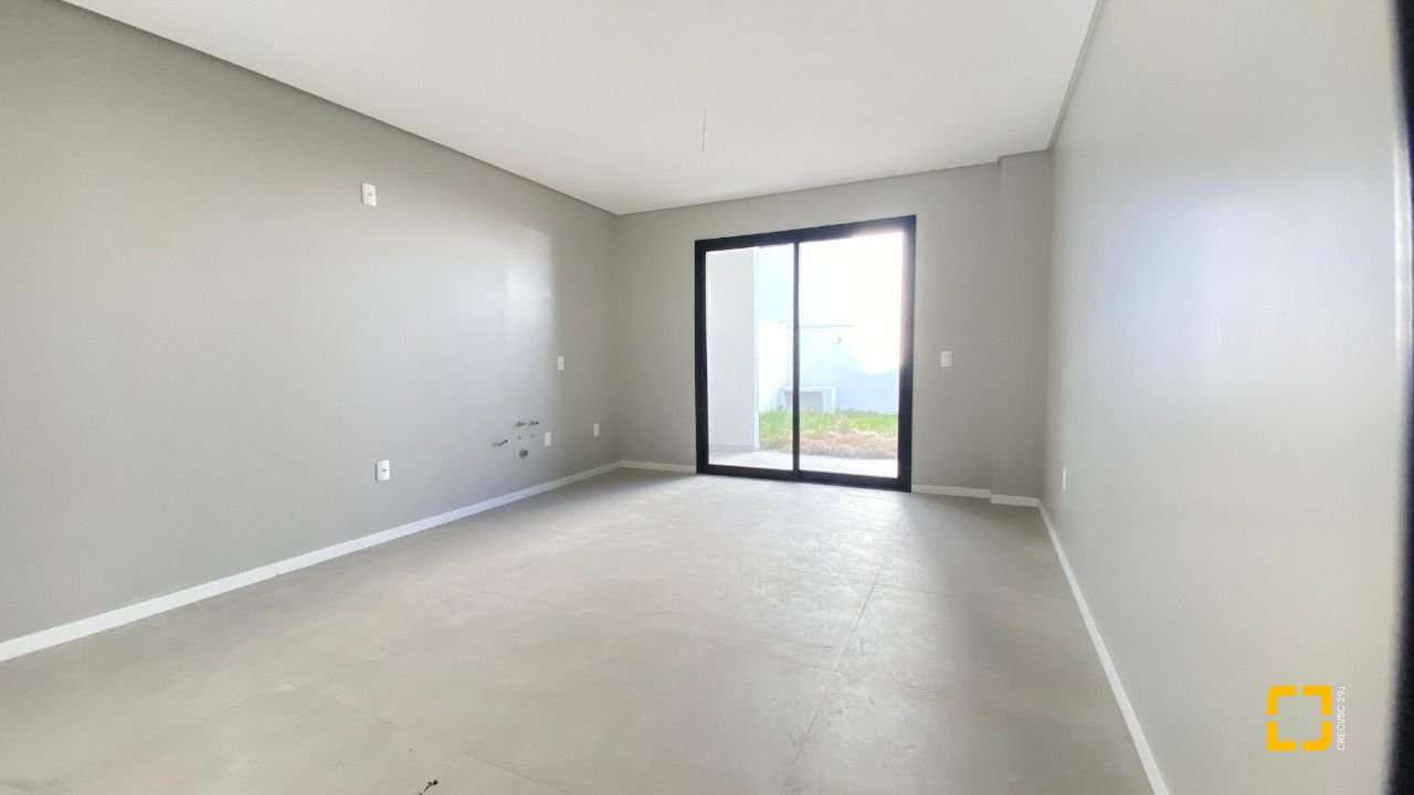 Casa com 100m², 4 quartos (sendo 1 suíte), 1 garagem, no bairro Ingleses em Florianópolis