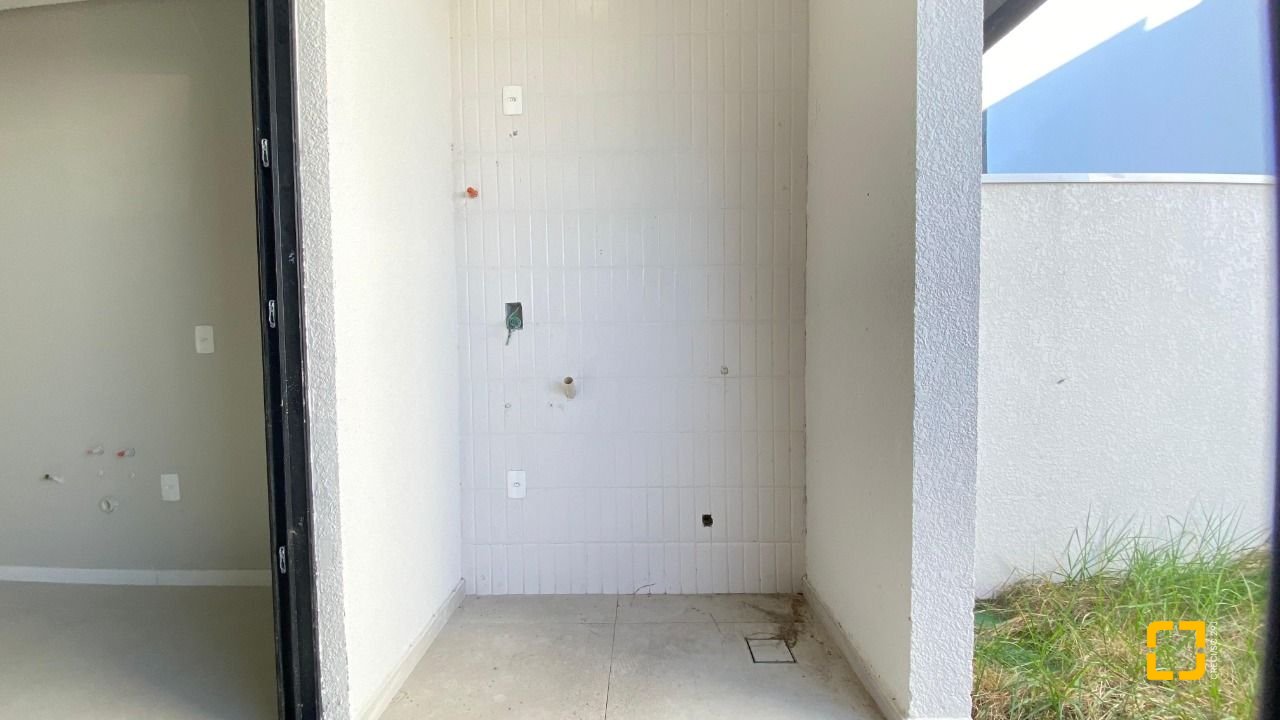 Casa com 100m², 4 quartos (sendo 1 suíte), 1 garagem, no bairro Ingleses em Florianópolis