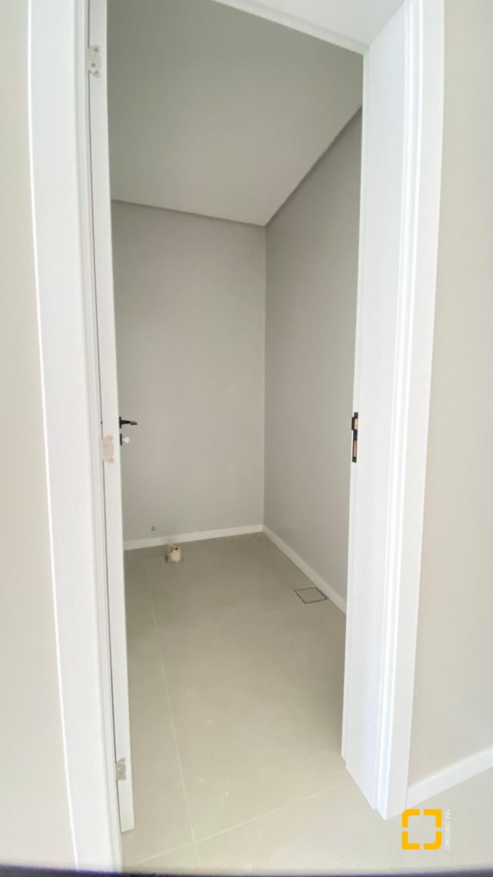 Casa com 100m², 4 quartos (sendo 1 suíte), 1 garagem, no bairro Ingleses em Florianópolis