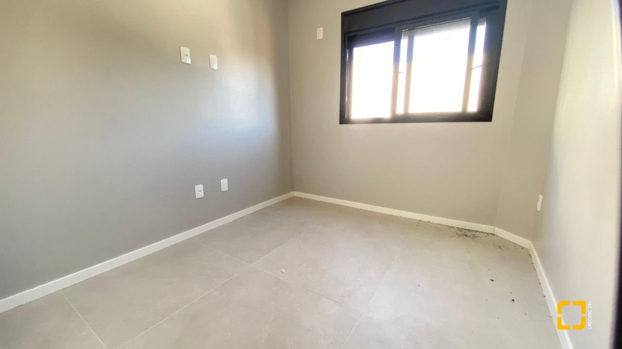 Casa com 100m², 4 quartos (sendo 1 suíte), 1 garagem, no bairro Ingleses em Florianópolis