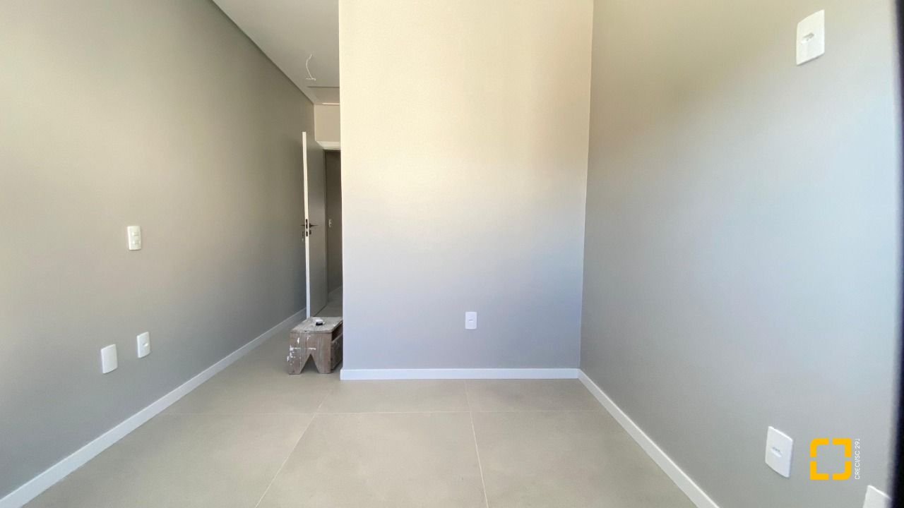 Casa com 100m², 4 quartos (sendo 1 suíte), 1 garagem, no bairro Ingleses em Florianópolis