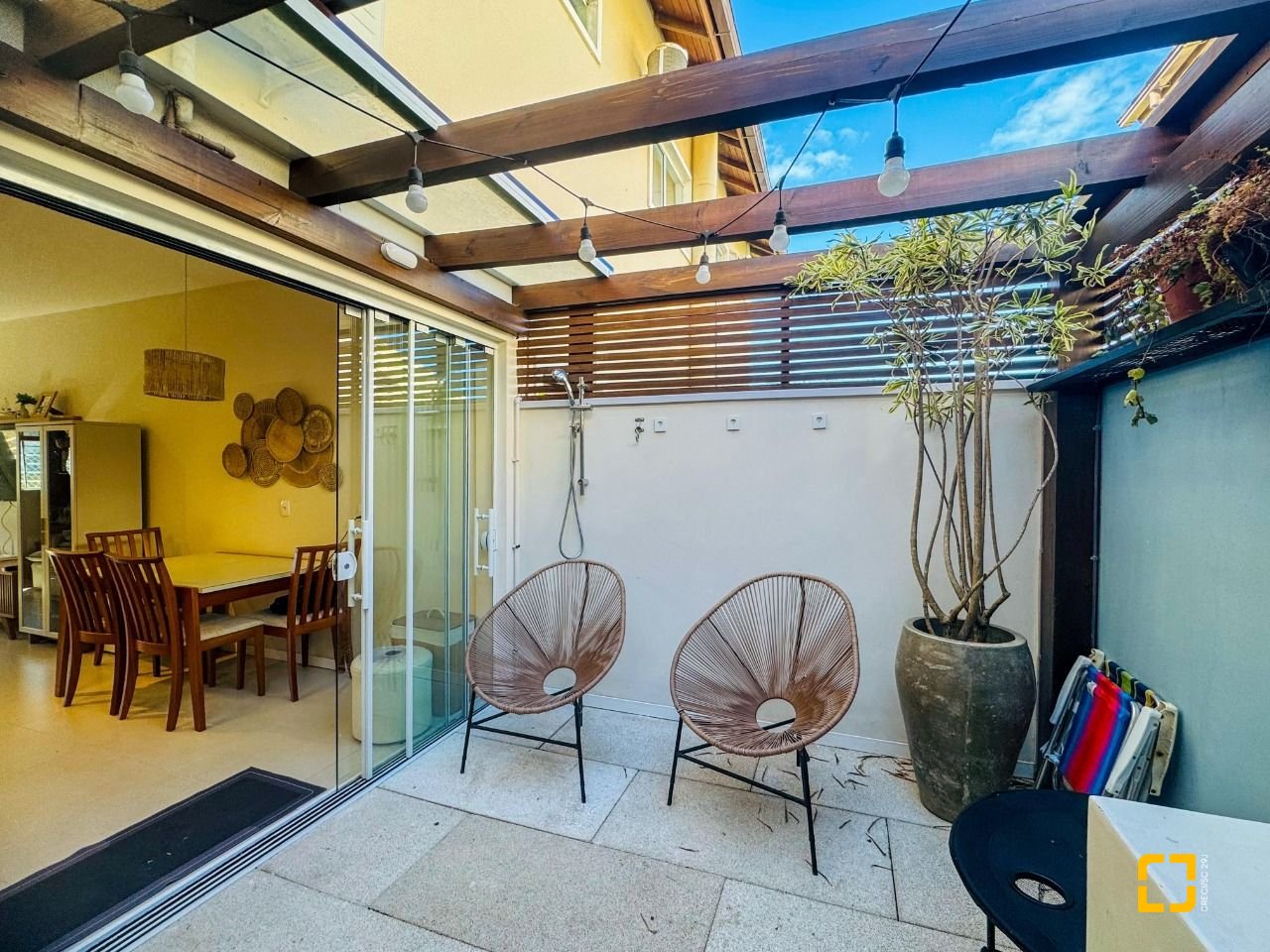 Casa de Condomínio com 66m², 3 quartos, 1 garagem, no bairro Ribeirão da Ilha em Florianópolis