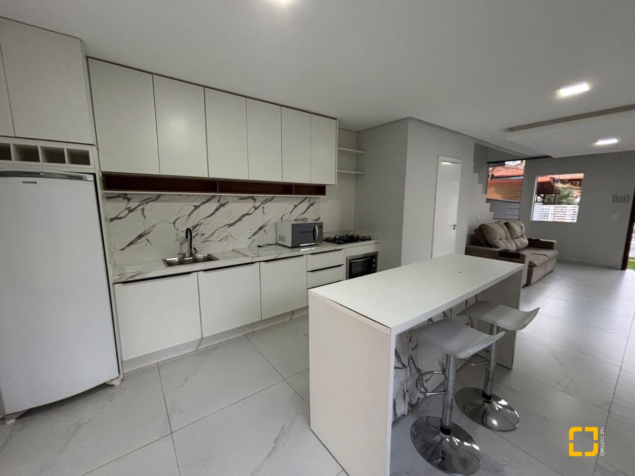 Casa com 110m², 4 quartos (sendo 1 suíte), 2 garagens, no bairro Ingleses em Florianópolis