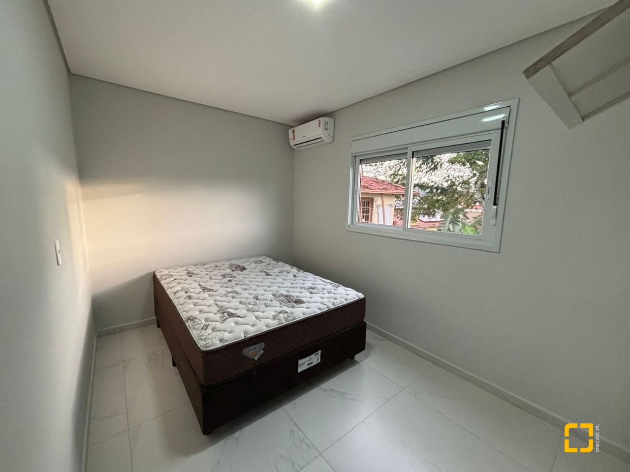 Casa com 110m², 4 quartos (sendo 1 suíte), 2 garagens, no bairro Ingleses em Florianópolis