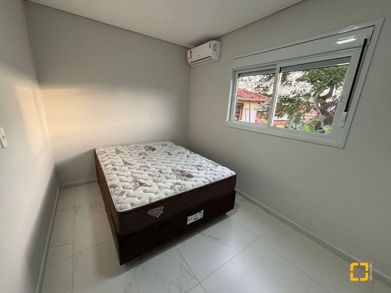 Casa com 110m², 4 quartos (sendo 1 suíte), 2 garagens, no bairro Ingleses em Florianópolis