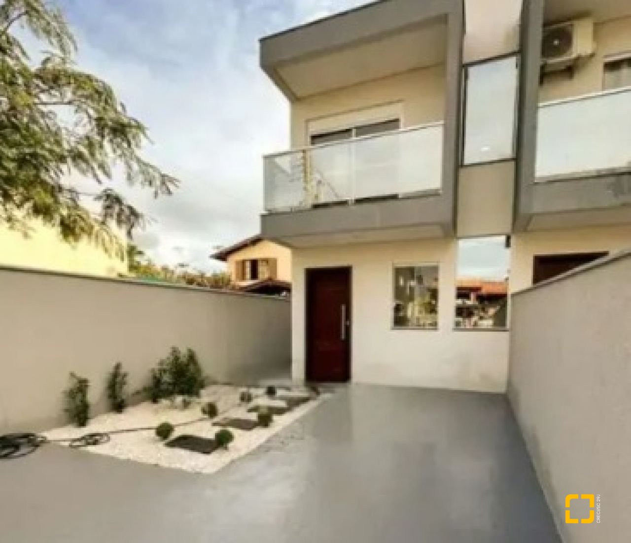 Casa com 110m², 4 quartos (sendo 1 suíte), 2 garagens, no bairro Ingleses em Florianópolis