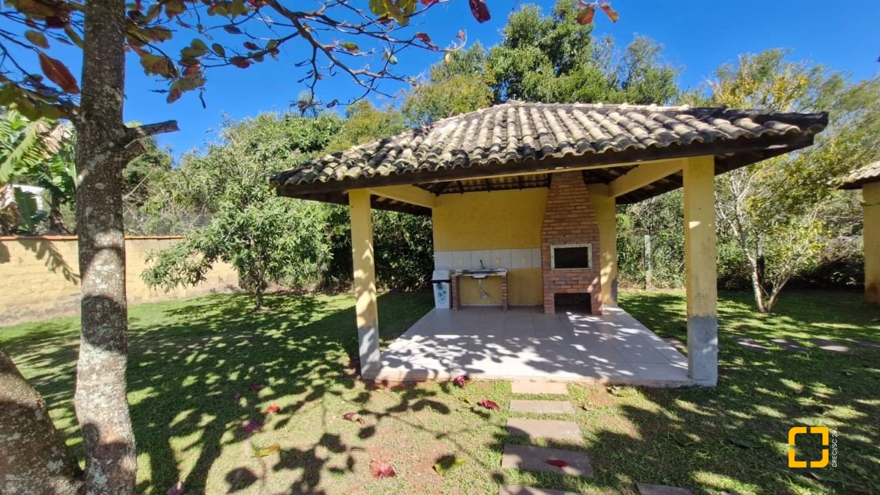 Casa de Condomínio com 172m², 2 quartos (sendo 1 suíte), 3 garagens, no bairro Vargem Grande em Florianópolis