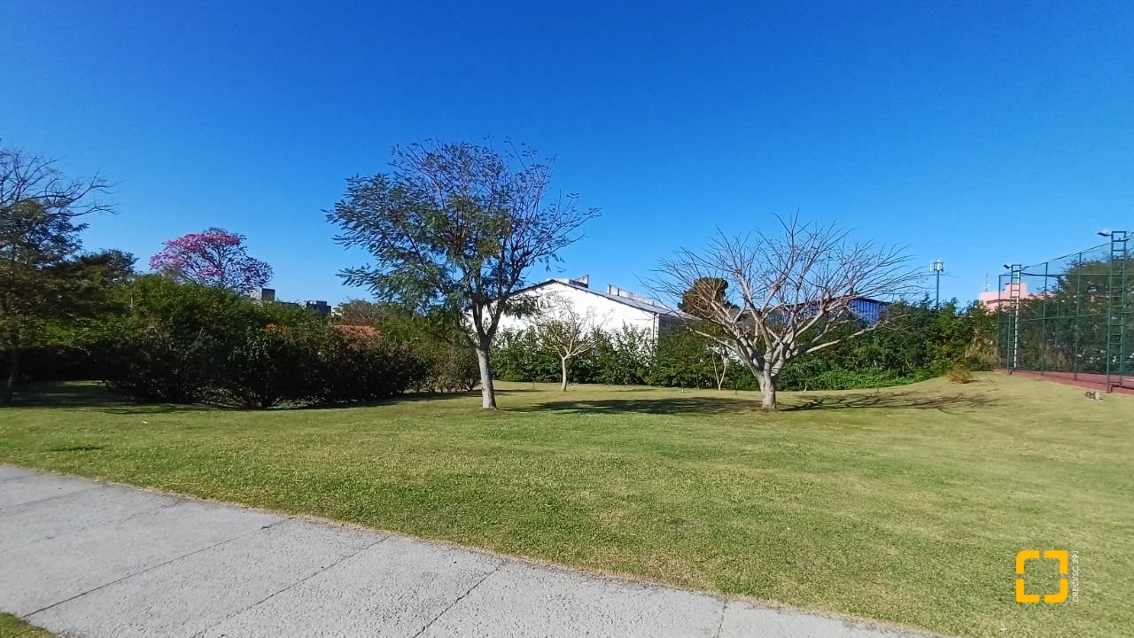 Terreno com 490m², no bairro Ingleses do Rio Vermelho em Florianópolis