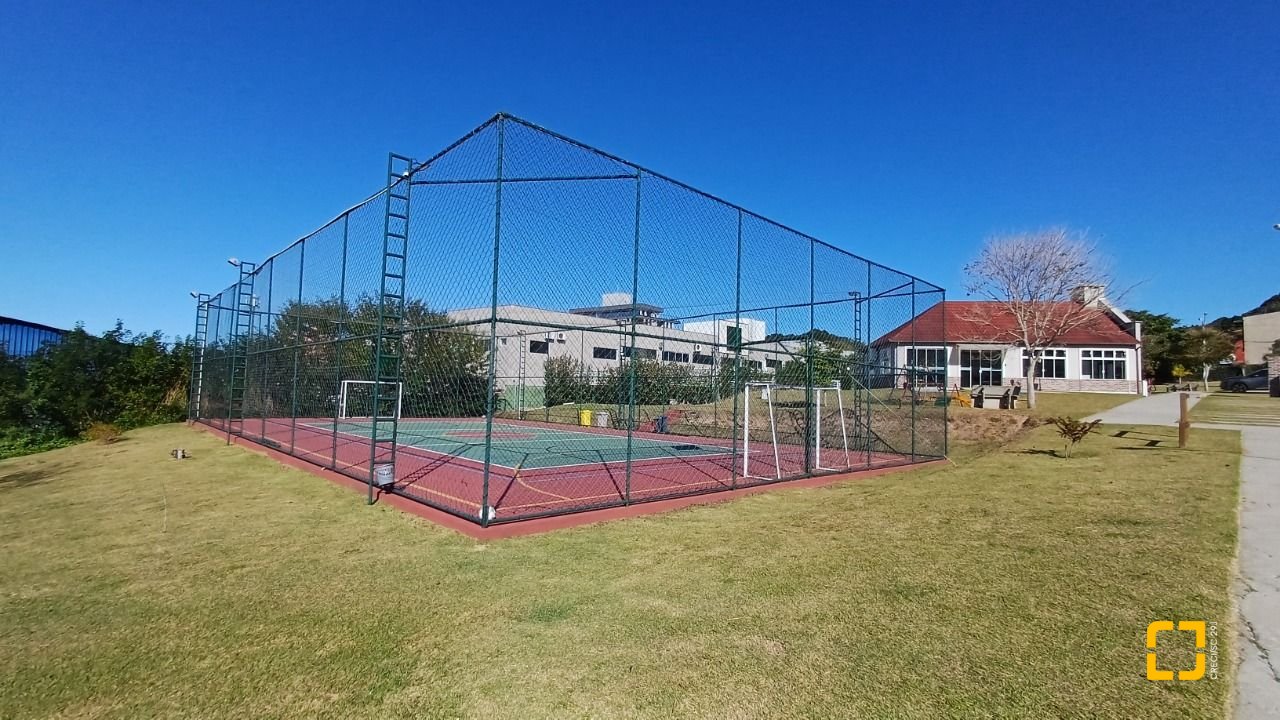 Terreno com 490m², no bairro Ingleses do Rio Vermelho em Florianópolis