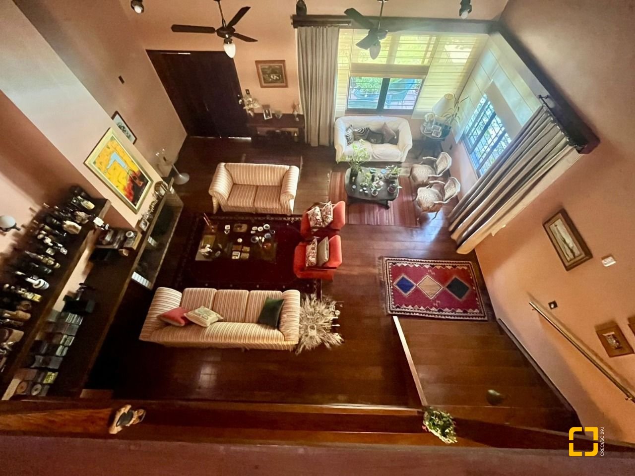 Casa com 392m², 4 quartos (sendo 1 suíte), 4 garagens, no bairro Lagoa da Conceição em Florianópolis