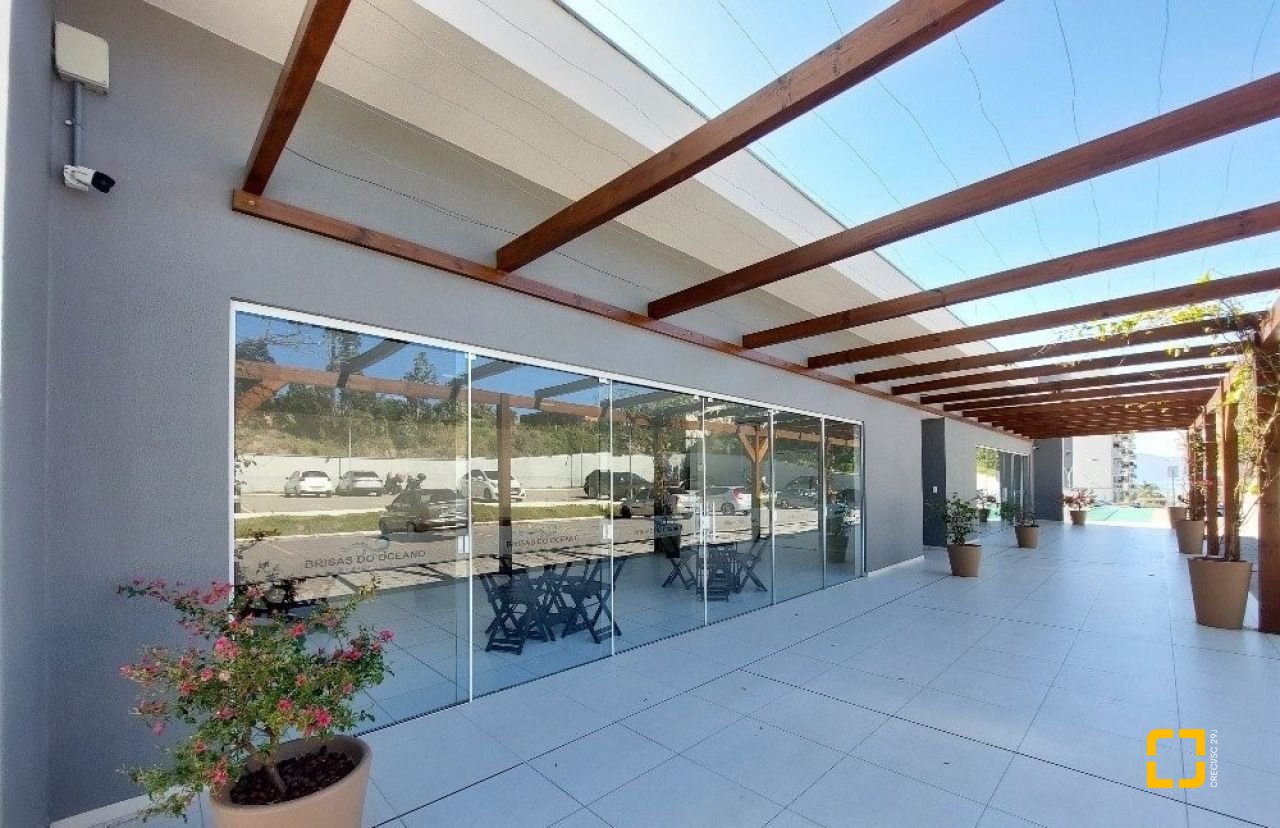 Apartamento com 49m², 2 quartos, 1 garagem, no bairro Praia de Fora em Palhoça