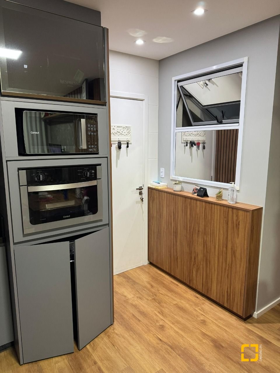 Apartamento com 49m², 2 quartos, 1 garagem, no bairro Praia de Fora em Palhoça