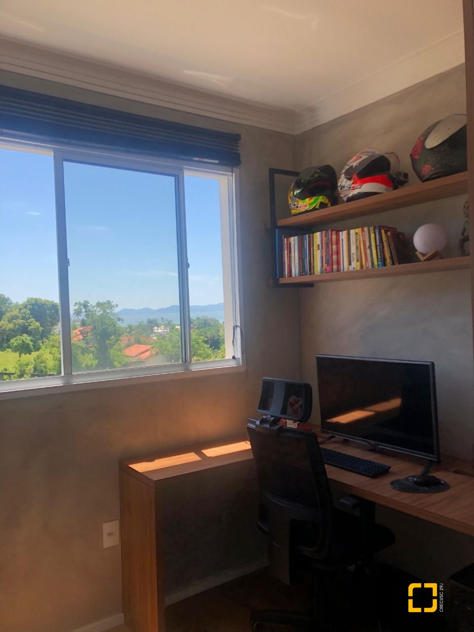 Apartamento com 49m², 2 quartos, 1 garagem, no bairro Praia de Fora em Palhoça