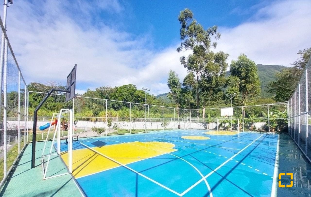 Apartamento com 49m², 2 quartos, 1 garagem, no bairro Praia de Fora em Palhoça