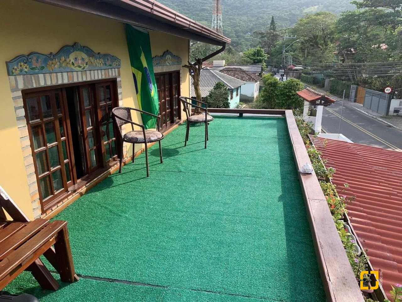 Casa com 157m², 4 quartos, 1 garagem, no bairro Armação em Florianópolis