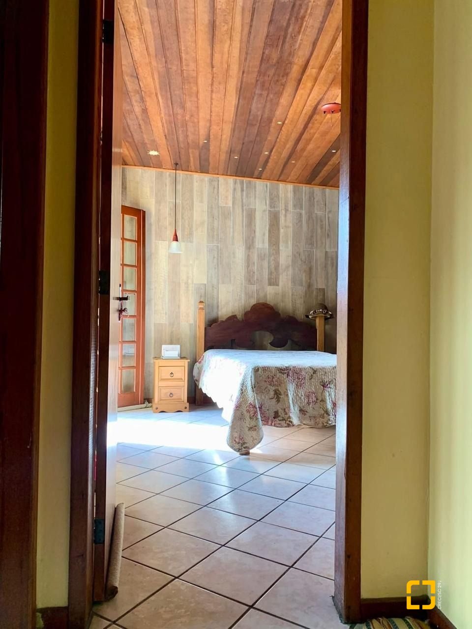 Casa com 157m², 4 quartos, 1 garagem, no bairro Armação em Florianópolis