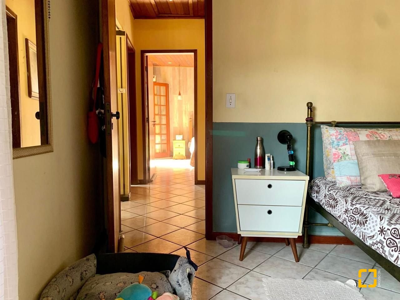 Casa com 157m², 4 quartos, 1 garagem, no bairro Armação em Florianópolis