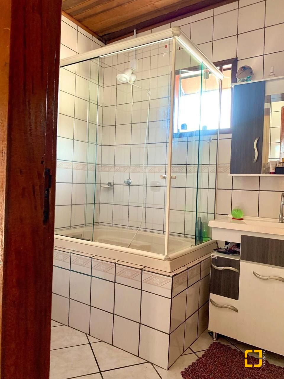 Casa com 157m², 4 quartos, 1 garagem, no bairro Armação em Florianópolis