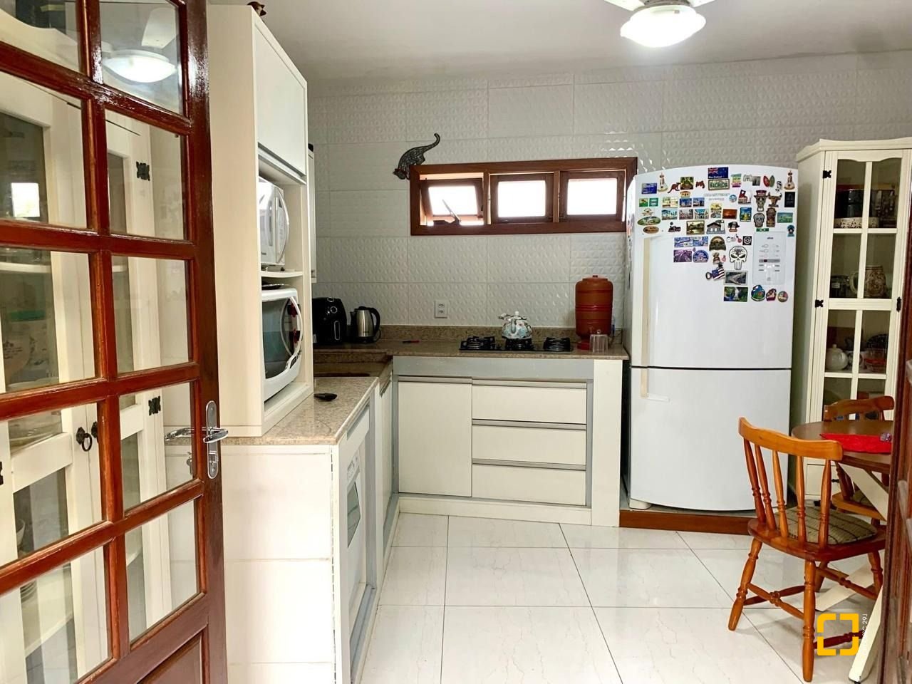 Casa com 157m², 4 quartos, 1 garagem, no bairro Armação em Florianópolis