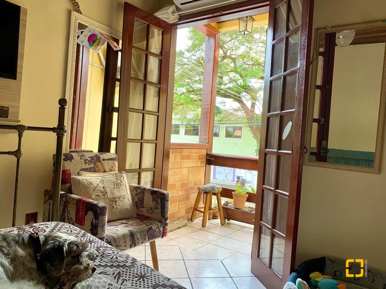 Casa com 157m², 4 quartos, 1 garagem, no bairro Armação em Florianópolis