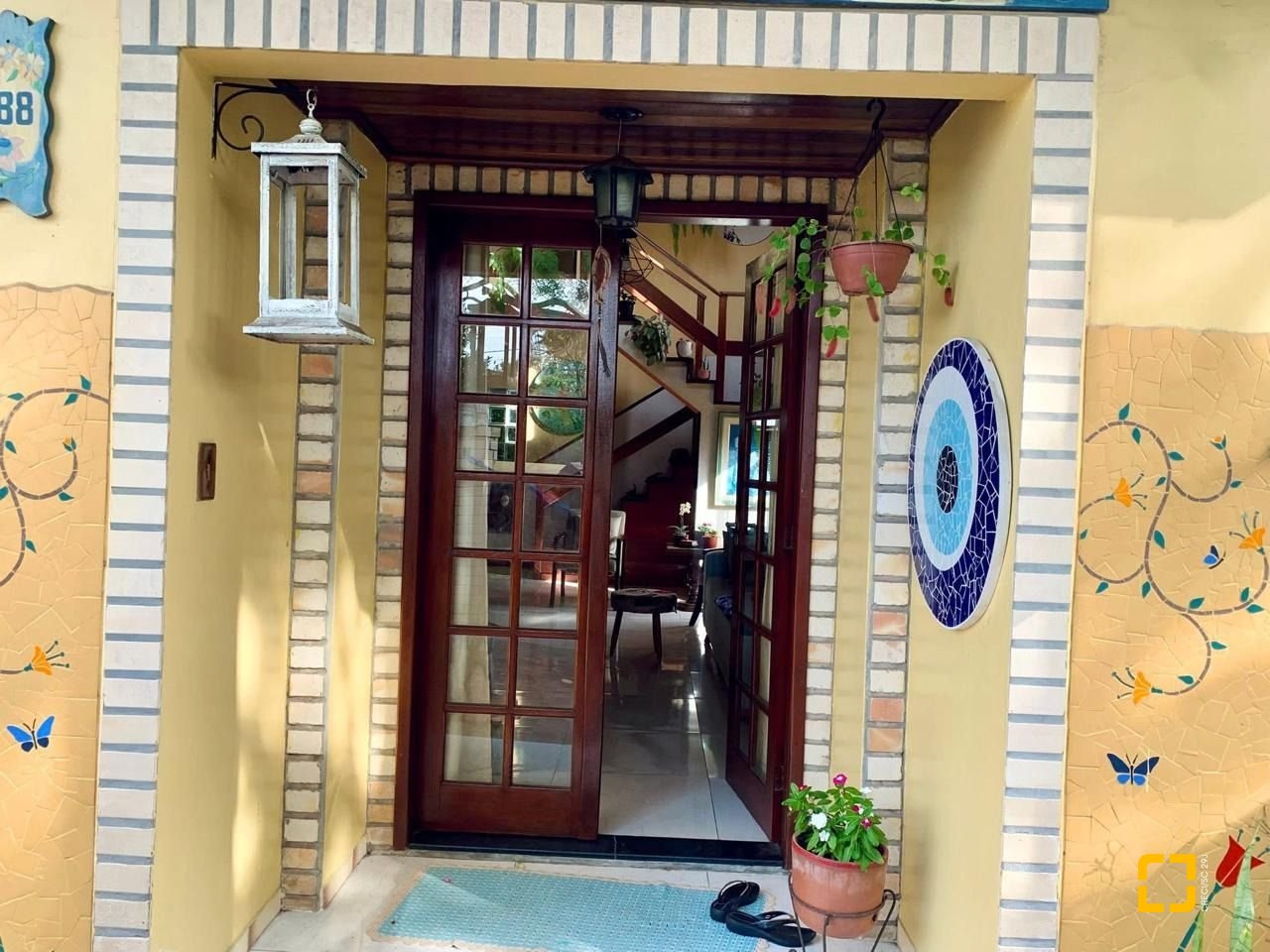 Casa com 157m², 4 quartos, 1 garagem, no bairro Armação em Florianópolis