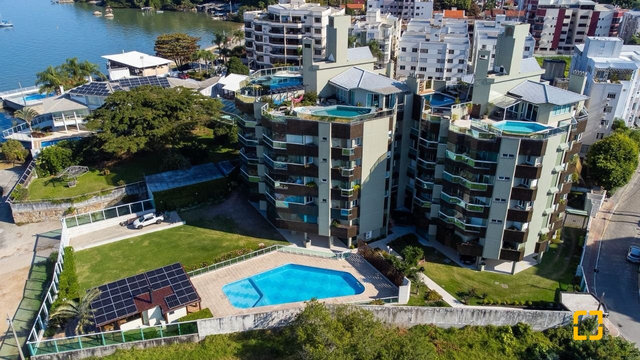 Apartamento com 299m², 4 quartos (sendo 4 suítes), 2 garagens, no bairro Coqueiros em Florianópolis
