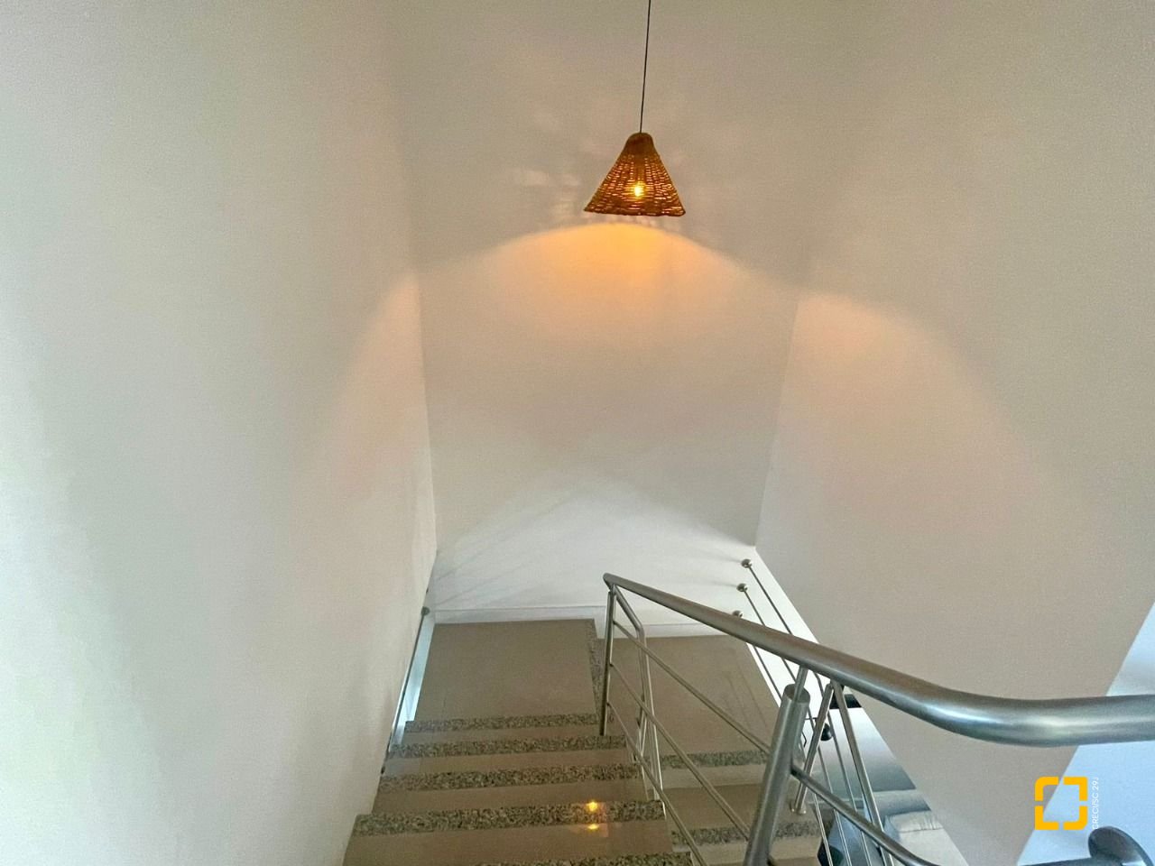 Casa com 141m², 6 quartos (sendo 3 suítes), 2 garagens, no bairro Ingleses em Florianópolis