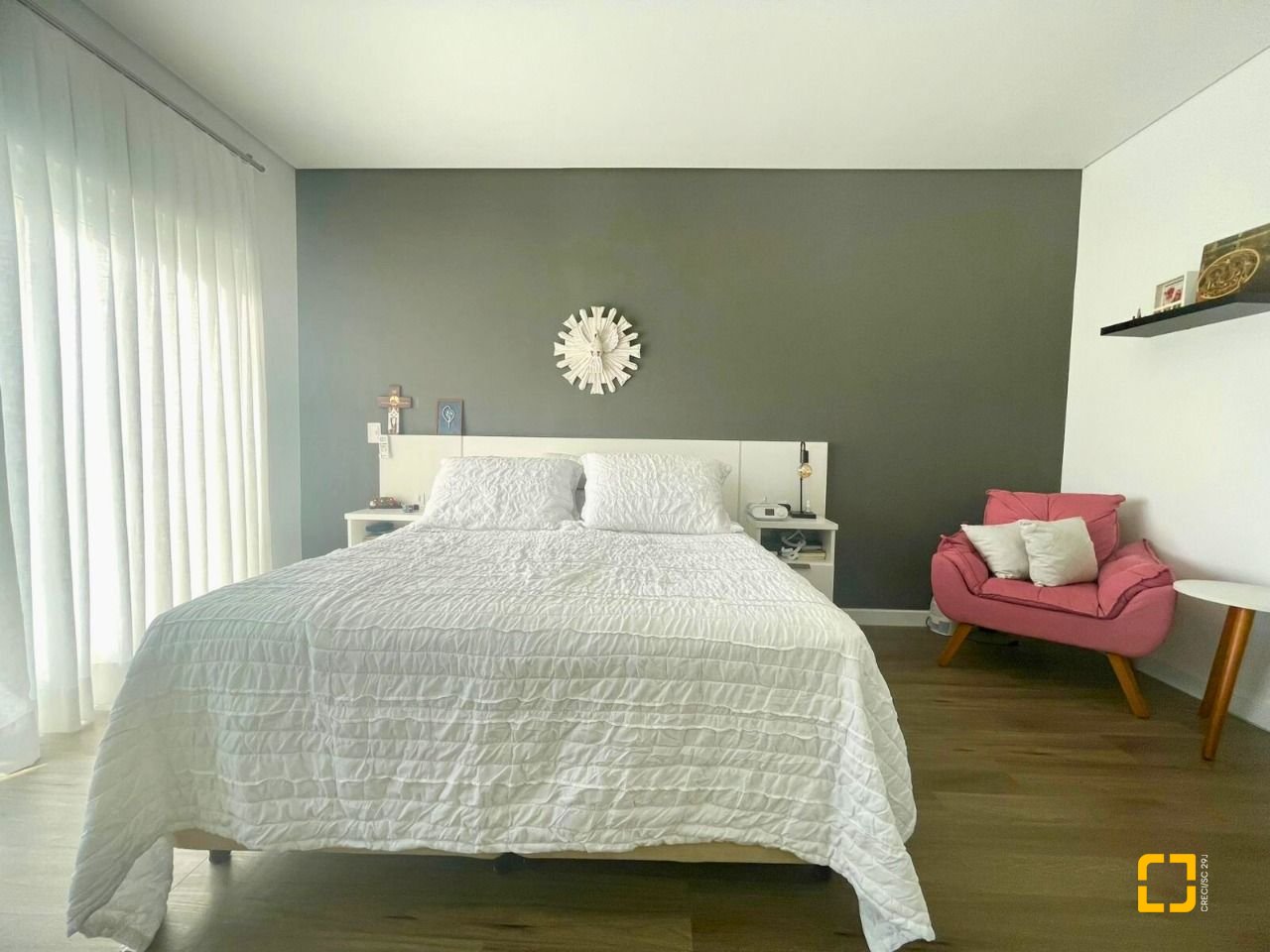 Casa com 141m², 6 quartos (sendo 3 suítes), 2 garagens, no bairro Ingleses em Florianópolis
