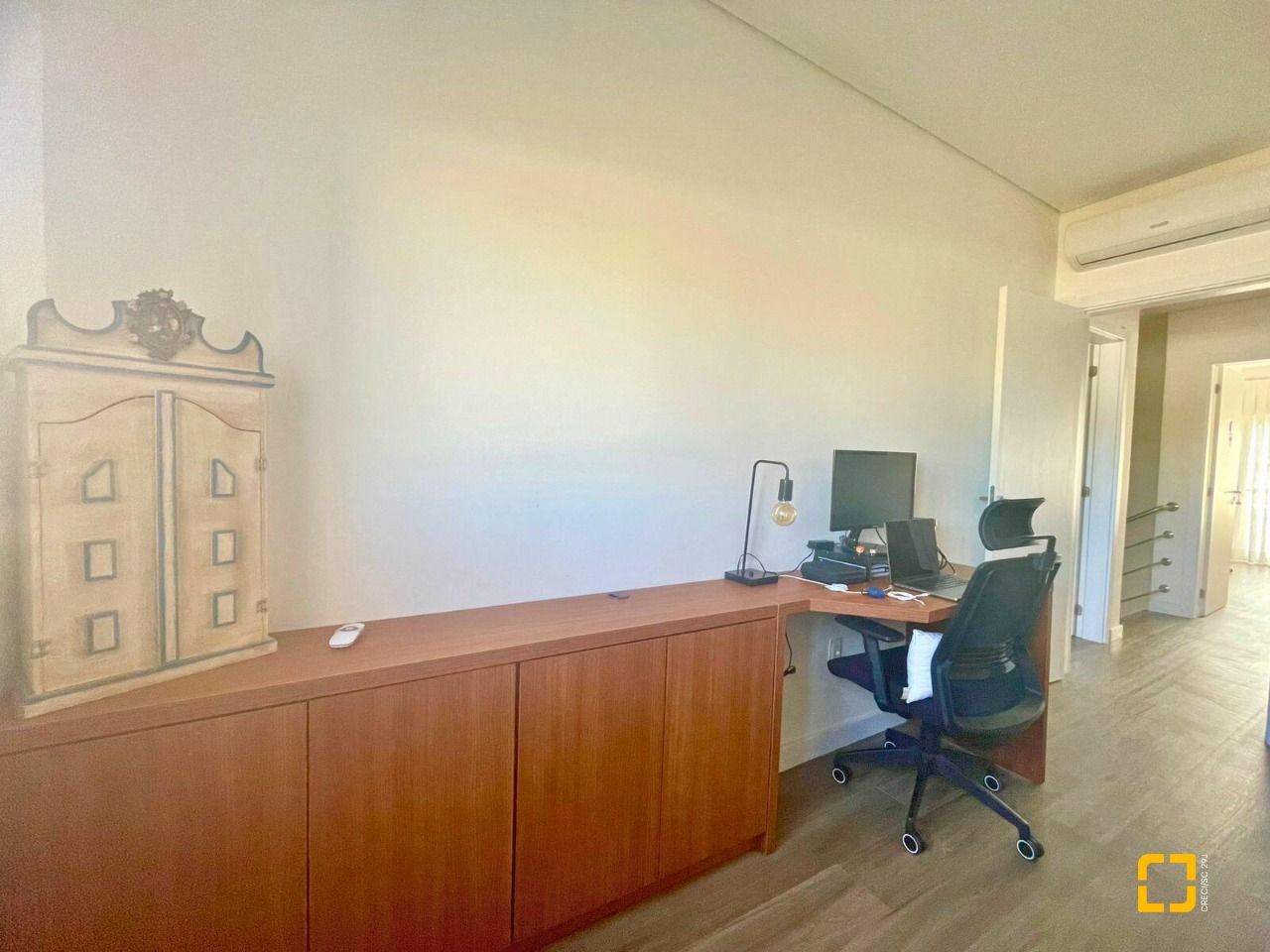 Casa com 141m², 6 quartos (sendo 3 suítes), 2 garagens, no bairro Ingleses em Florianópolis