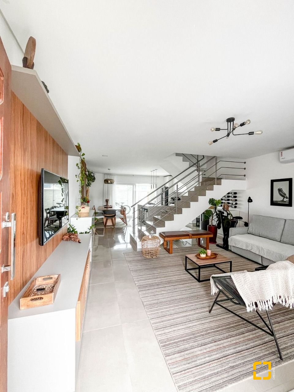 Casa com 141m², 6 quartos (sendo 3 suítes), 2 garagens, no bairro Ingleses em Florianópolis