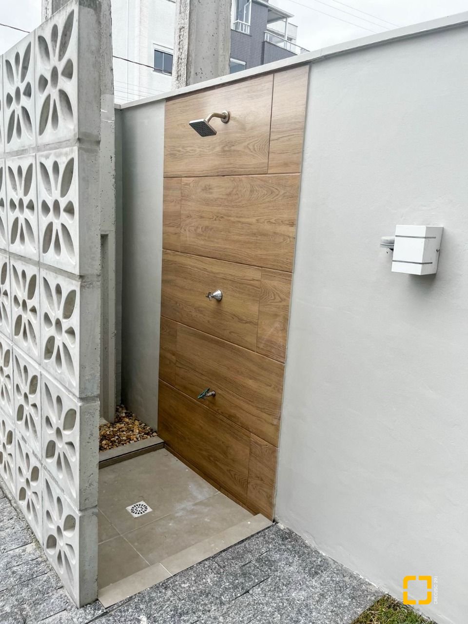 Casa com 141m², 6 quartos (sendo 3 suítes), 2 garagens, no bairro Ingleses em Florianópolis