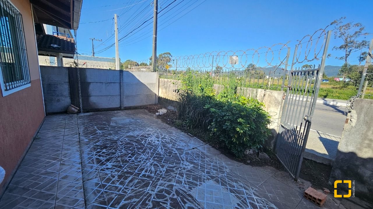 Casa com 141m², 3 quartos, 2 garagens, no bairro Campeche em Florianópolis