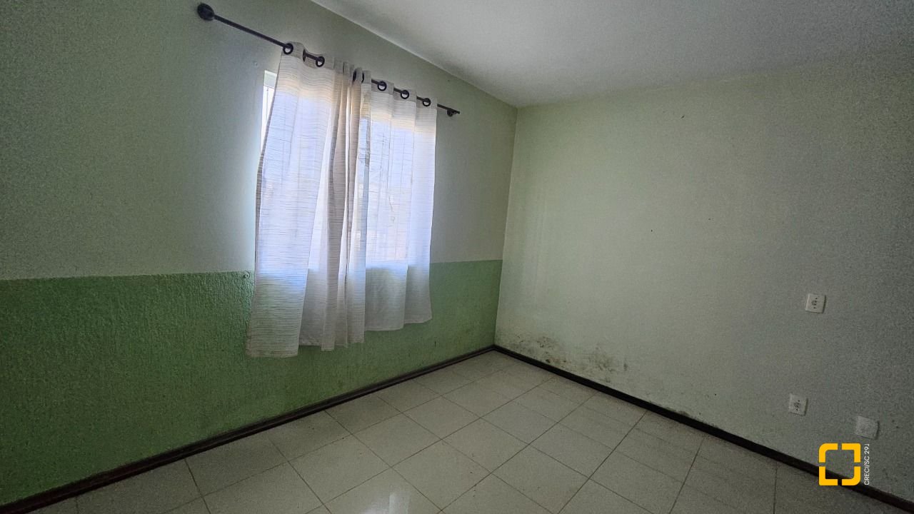 Casa com 141m², 3 quartos, 2 garagens, no bairro Campeche em Florianópolis