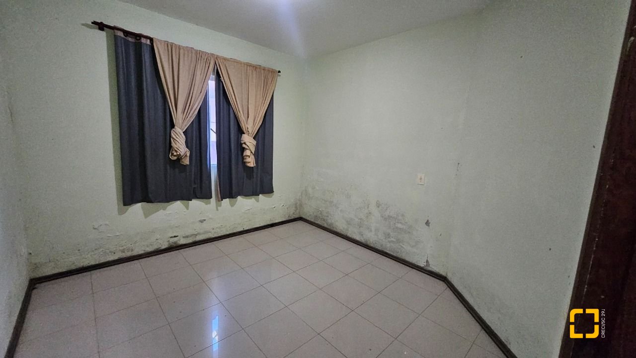 Casa com 141m², 3 quartos, 2 garagens, no bairro Campeche em Florianópolis