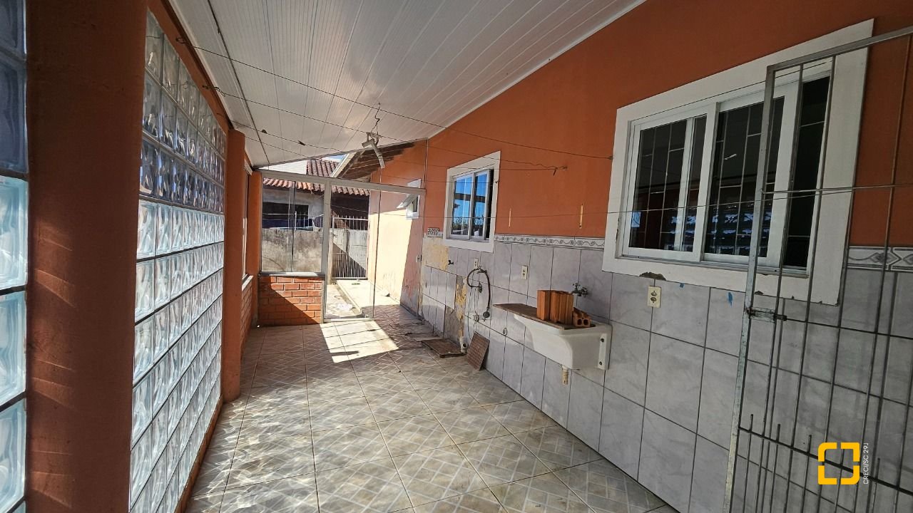 Casa com 141m², 3 quartos, 2 garagens, no bairro Campeche em Florianópolis