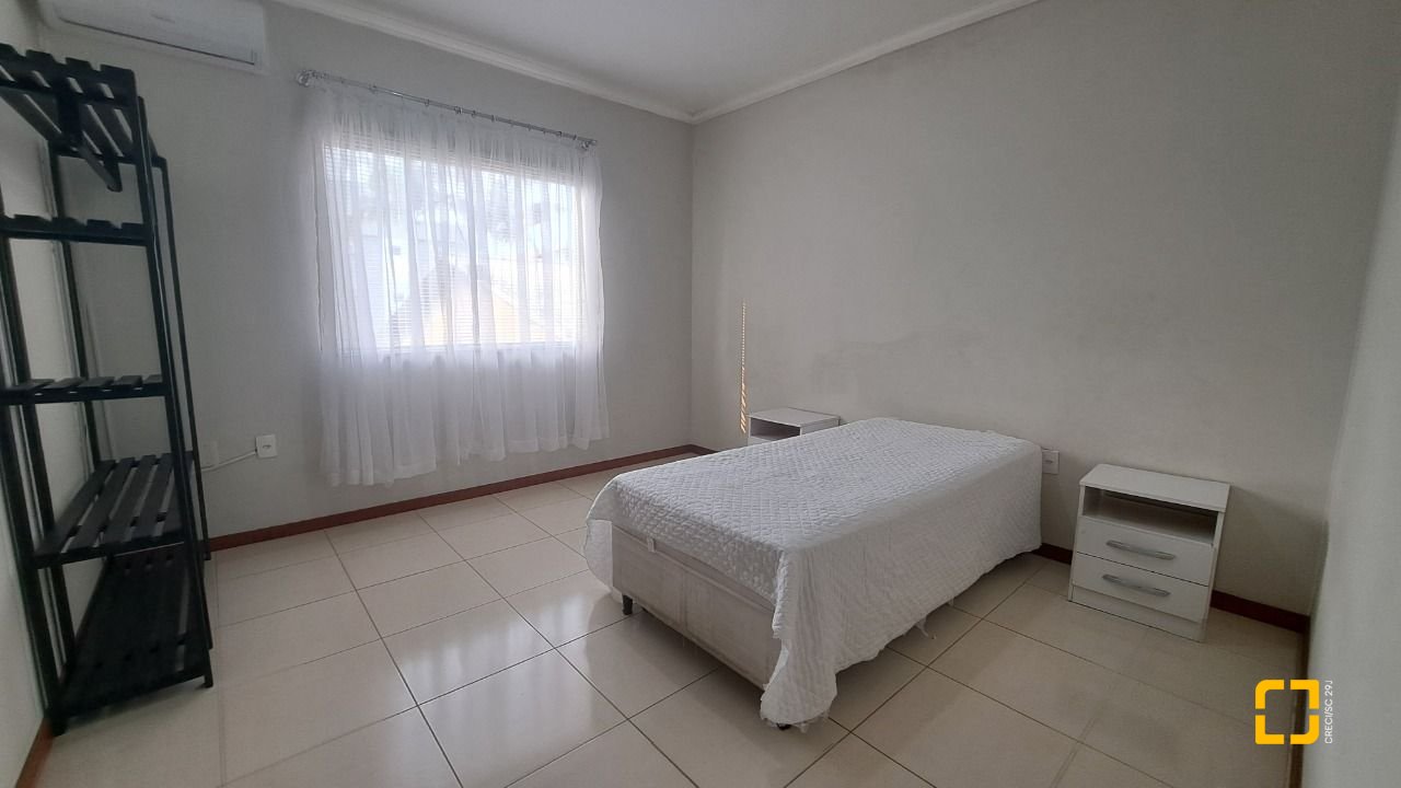 Apartamento com 98m², 3 quartos (sendo 1 suíte), 1 garagem, no bairro Ingleses em Florianópolis